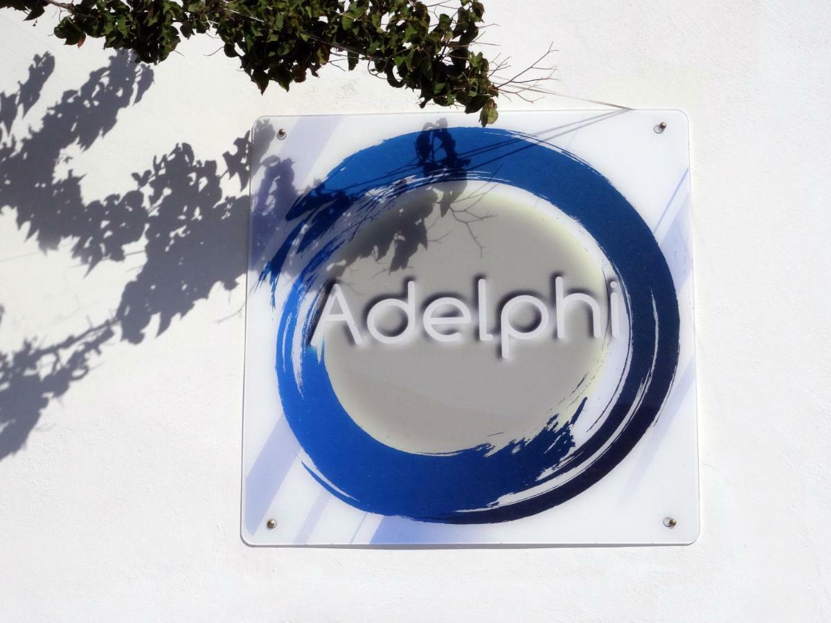 Adelphi Apartments Períssa Eksteriør bilde